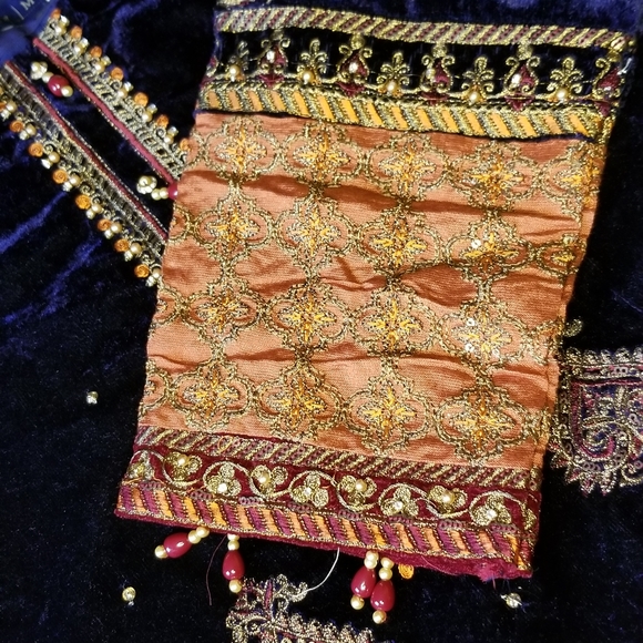 Kurti - Picture 4 of 4